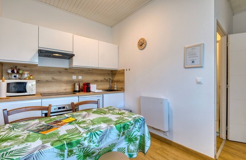 La Salvetat-sur-Agout Casa | Apartamento 'Les Tables Aux Vaches-Chambre Agout' con terraza privada, jardín privado y Wi-Fi