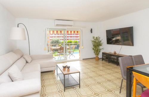 Santa Susanna Apartamento | Apartment Libra by Interhome