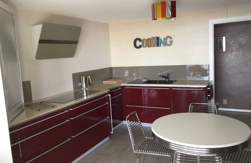 Thonon-les-Bains Apartamento | Apartamento situado en un entorno campestre con vistas al lago de Ginebra