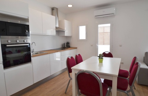 Bons Aires Apartamento | Apartment located close to Blanquerna