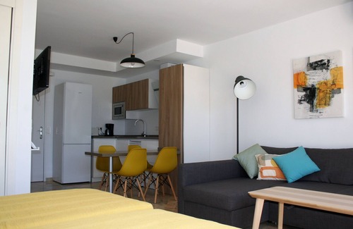 Nikki Beach Apartamento | Apartamento situado en primera línea de playa, con esplendida vistas al mar.