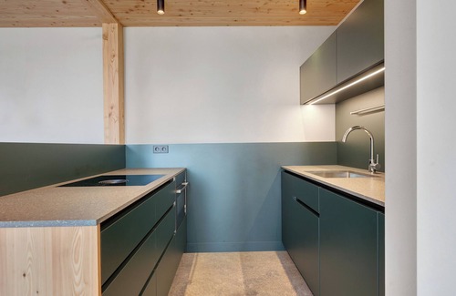 Avelengo Apartamento | Apartamento 'Lodge Larix' con vistas a la montaña, terraza privada y Wi-Fi