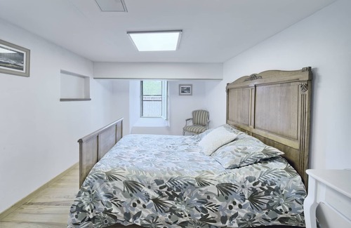 Arreau Apartamento | Apartment 'Loft En Duplex Avec Balcon Et Vue' with Mountain View and Balcony