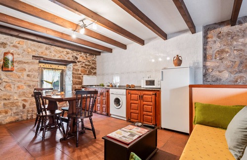 Caunedo Casa | Apartamento 'Lorences D' con vistas a la montaña