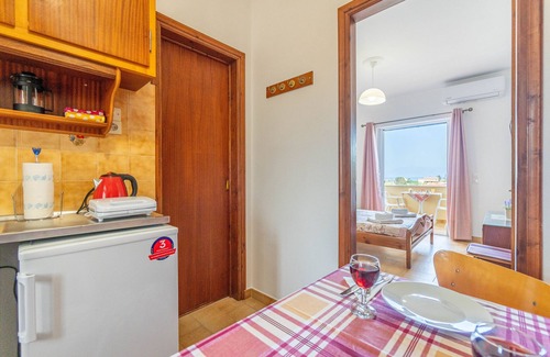 Almiros Beach Apartamento | Apartamento 'Lotus 4' con terraza compartida, Wi-Fi y aire acondicionado