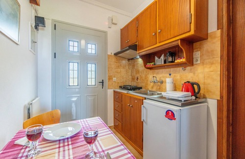Almiros Beach Apartamento | Apartamento 'Lotus 4' con terraza compartida, Wi-Fi y aire acondicionado