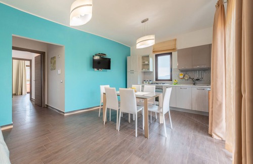 Tusa Apartamento | Apartamento 'Luna Nuova' con vistas al mar, Wi-Fi y aire acondicionado