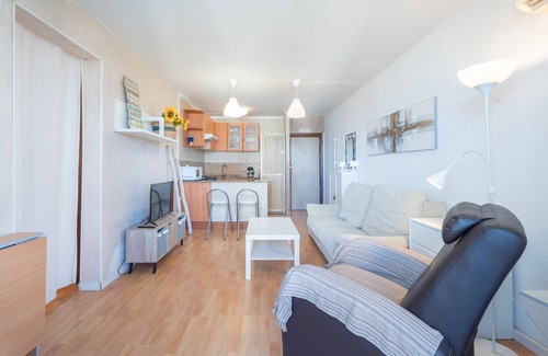 Playa Pobla de Farnals Apartamento | Apartamento 'Mabel' con piscina compartida, Wi-Fi y aire acondicionado