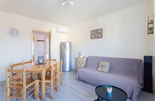Banyuls-dels-Aspres Apartamento | Apartment 'Mar I Munt' with Sea View, Wi-Fi and Air Conditioning