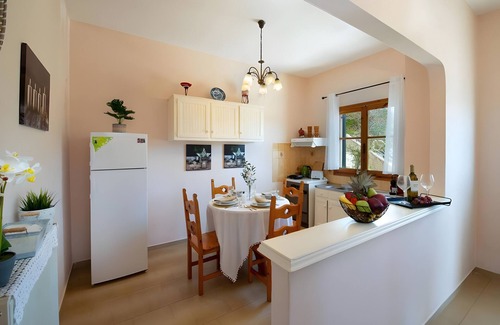 Vlachopoulatika Apartamento | Apartamento 'Maestro 2' con balcón, Wi-Fi y aire acondicionado