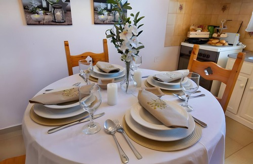 Vlachopoulatika Apartamento | Apartamento 'Maestro 2' con balcón, Wi-Fi y aire acondicionado