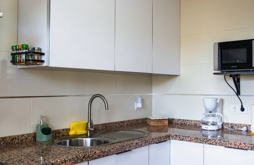 Barrio de la Vega Apartamento | Apartamento 'Mai' con vistas a la montaña, terraza privada y Wi-Fi