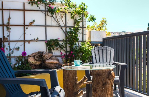 Barrio de la Vega Apartamento | Apartamento 'Mai' con vistas a la montaña, terraza privada y Wi-Fi