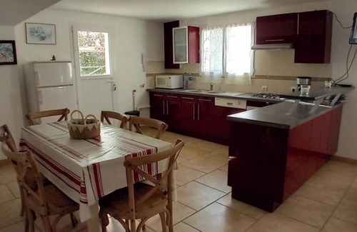 Bardos Apartamento | Apartamento 'Maison Artzain Etchea' con terraza privada, jardín privado y Wi-Fi