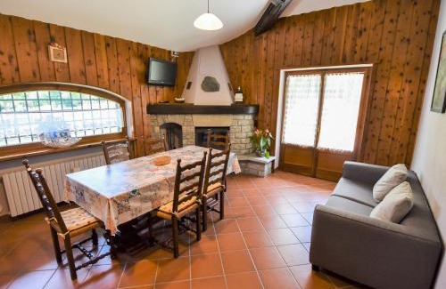 Barche Apartamento | Apartment Maison Pro de Solari-1 by Interhome