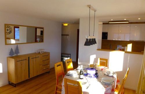 Randogne Apartamento | Apartment Mandarin B 19 by Interhome