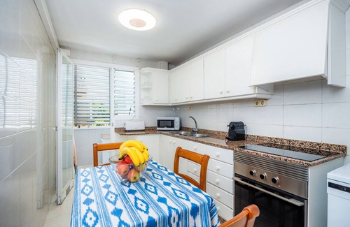 Son Servera Apartamento | Lindo apartamento Marbi en la playa con balcón, terraza y WLAN; Aparcamiento disponible