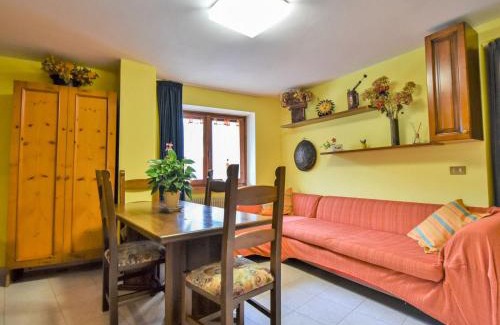 Mazzo di Valtellina Apartamento | Apartment Mariella by Interhome