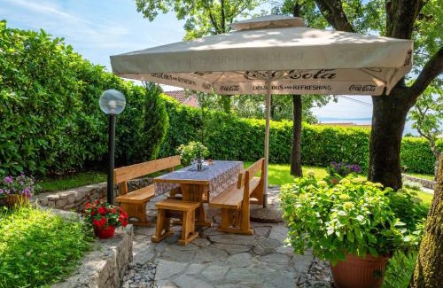 Mihotici Apartamento | Apartment Marijo by Interhome