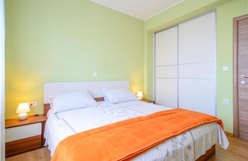 Mihotici Apartamento | Apartment Marijo by Interhome