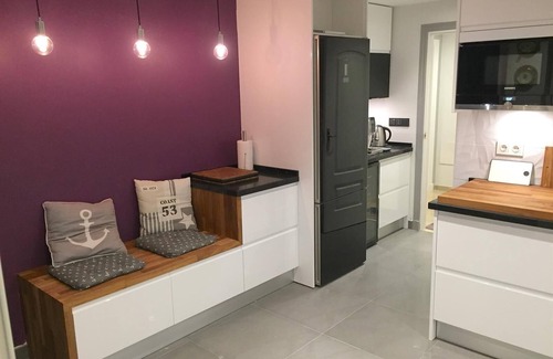 Manilva Apartamento | Apartamento "Marina La Duquesa Beach Resort" con vistas al mar, piscina, terraza y jardín