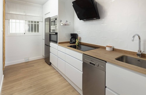 Torre del Mar Apartamento | Apartamento 'Marineros Sureste A111' con vistas al mar, Wi-Fi y aire acondicionado