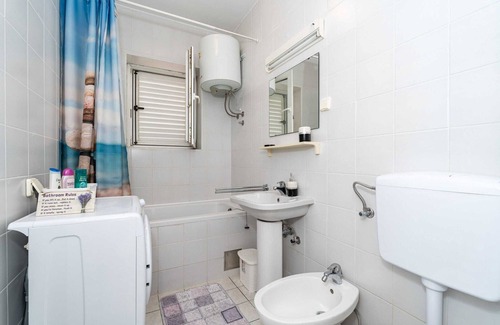 Gruz Apartamento | Apartment Marisol - One Bedroom Apartment with Balcony and Sea View