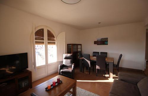 Cardona Apartamento | Apartment Market Square