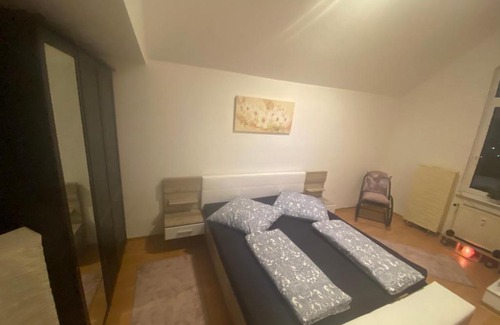 Ruesselsheim Apartamento | Apartment Masionette Opel City Rüsselheim, near Frankfurt Airport, Wiesbaden, Mainz, Frankfurt for Business and Family