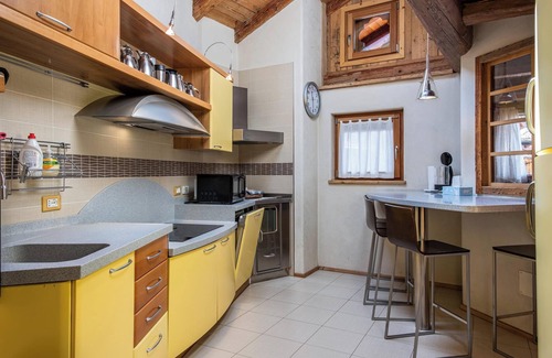 Predazzo Apartamento | Apartamento Maso Pencati con vistas a la montaña, balcones y Wi-Fi