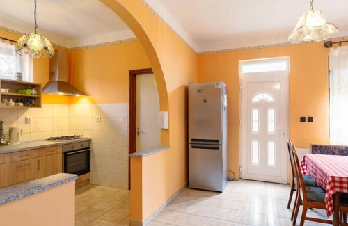 Balatonlelle Apartamento | Apartamento May by Interhome