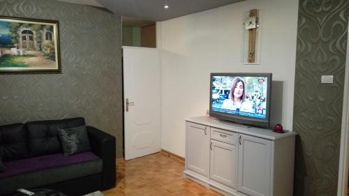 Banovo brdo Apartamento | Apartment Milos