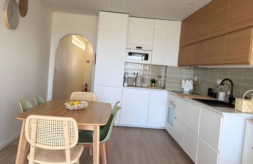 Vila Real Santo Antonio Apartamento | Apartment 'Mira Mar' with Sea View, Balcony and Wi-Fi