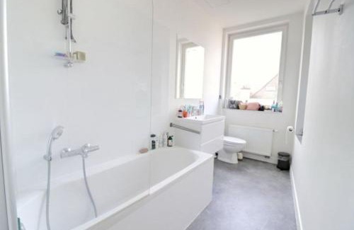 Dusseldorf Old Town Apartamento | Apartment mit 4 zimmer nahe Düsseldorf-Centre