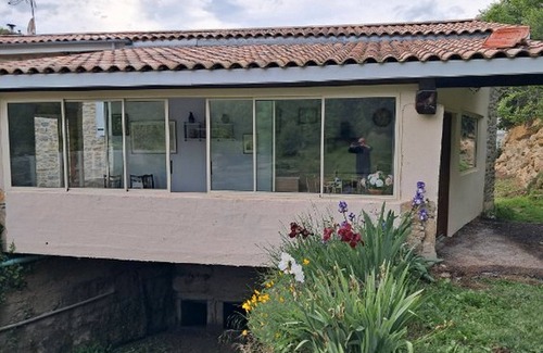 Carla-de-Roquefort Cabaña | Apartment 'Moulin Ariège' with Mountain View, Private Garden and Air Conditioning