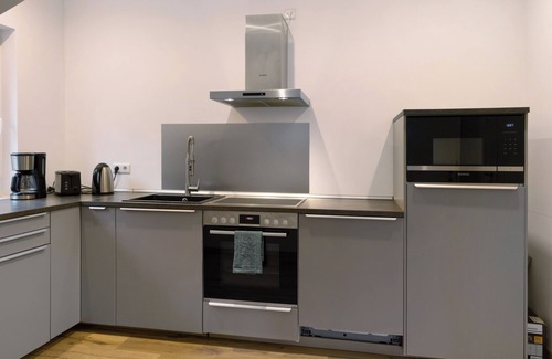 Elstal Apartamento | Apartamento 'Modernes Appartement 100m2' con jardín compartido, balcón y Wi-Fi