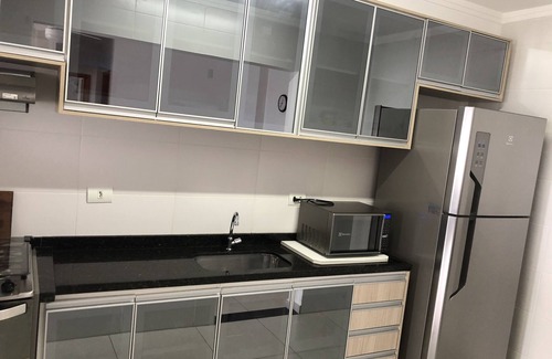 Mongagua Apartamento | Apartamento Mongaguá Frente al mar Centro 2 habitaciones 1 suite 86 mts.