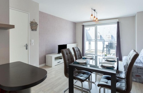 La Madeleine-Bellevue Apartamento | Apartment Montjoie- Bat A by Interhome