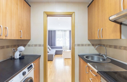 Marroquina Apartamento | Apartamento 'Moratalaz' con Wi-Fi y aire acondicionado