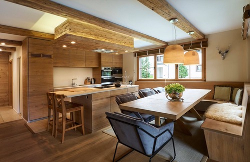 Klosters Platz Apartamento | Apartamento "Mountain Bijoux" con terraza privada y Wi-Fi