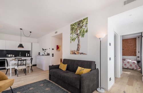 Torri del Benaco Apartamento | 'Apartamento ' Mi casa de la ciudad con vistas al lago, balcón y Wi-Fi