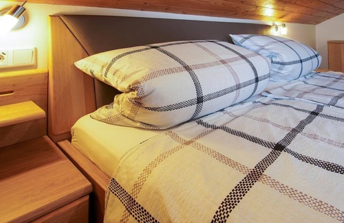Kottenborn Cama Y Desayuno | Apartamento "Nürburg" - Habitación u. Apartment Irene