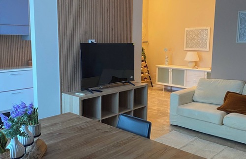 Opera Apartamento | Apartment near american school from the center of milan from IEO and Humanitas