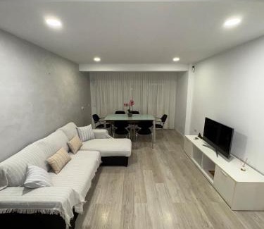Torrejon de Ardoz Apartamento | Apartment near downtown