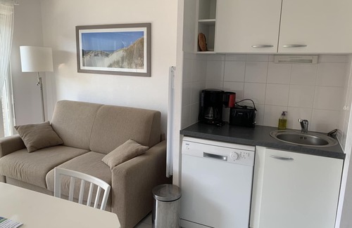 Fort-Mahon-Plage Apartamento | Apartamento cerca de la playa con estacionamiento y balcón