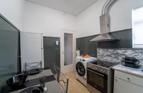 Atalanti Apartamento | Apartment near Piraeus’ port