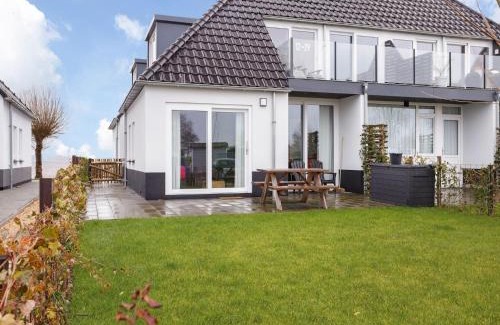Offingawier Apartamento | Apartment near Sneekermeer with Marina Access, cleaning included