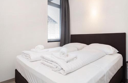 Offingawier Apartamento | Apartment near Sneekermeer with Marina Access, cleaning included