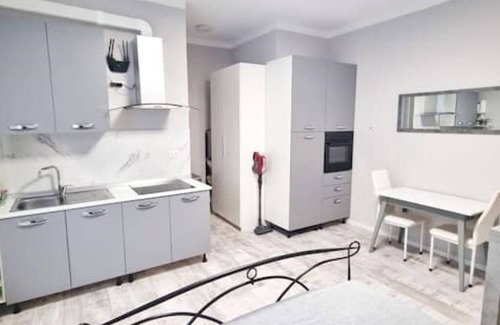 Lamarmora Apartamento | Apartment near subway, hospitals, offices