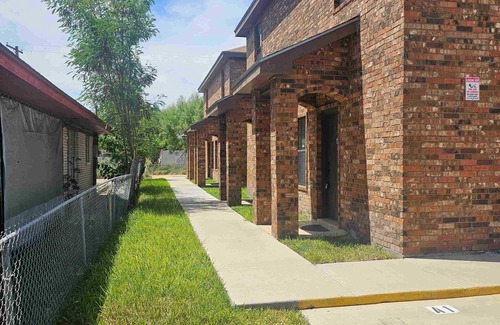 Edinburg Apartamento | Apartment near University